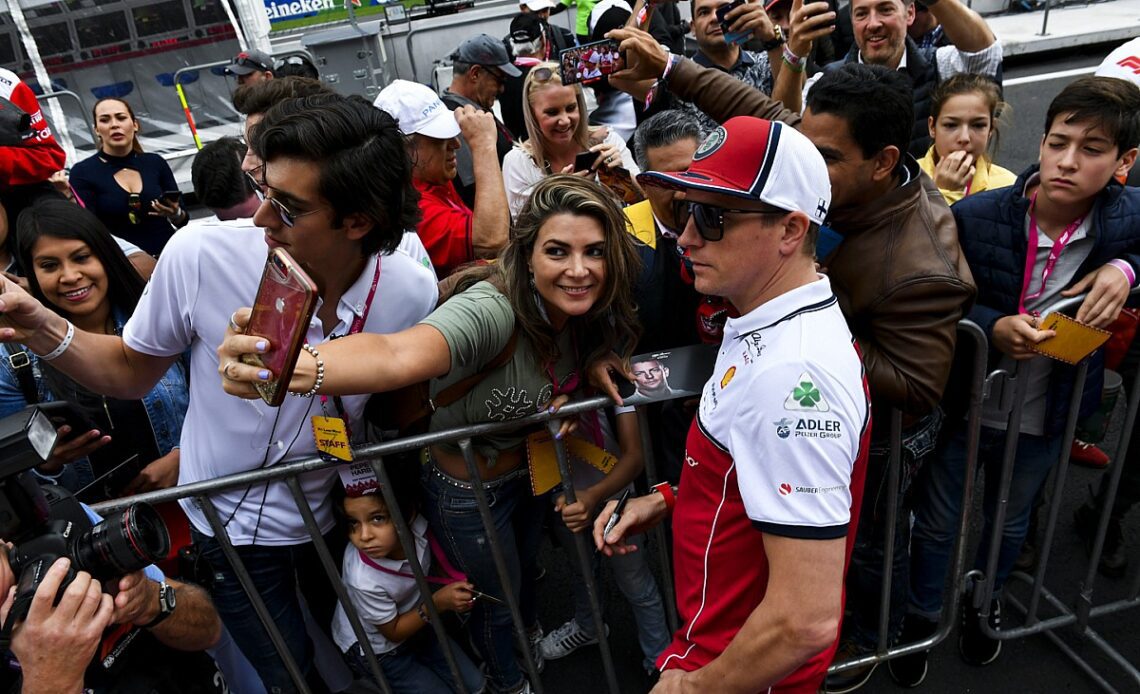 "Consistently odd" Raikkonen doesn’t know why F1 fans liked him