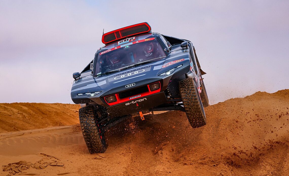 FIA dismisses Sainz's complaints about Audi Dakar disadvantage
