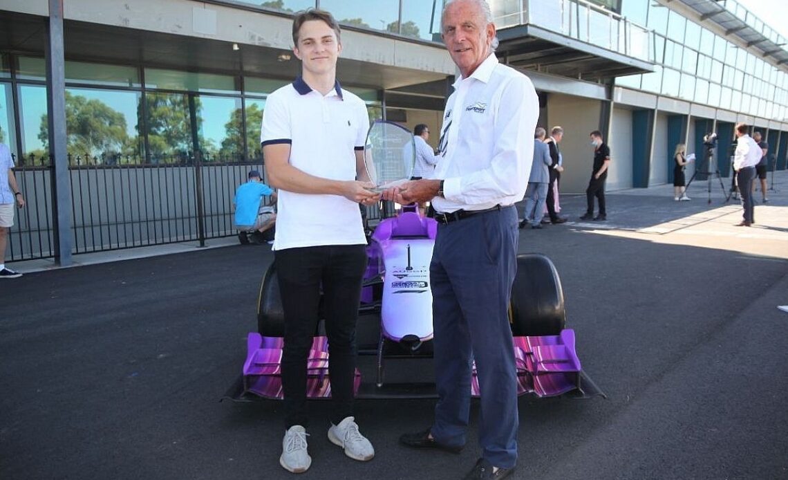 Piastri wins second Brabham award