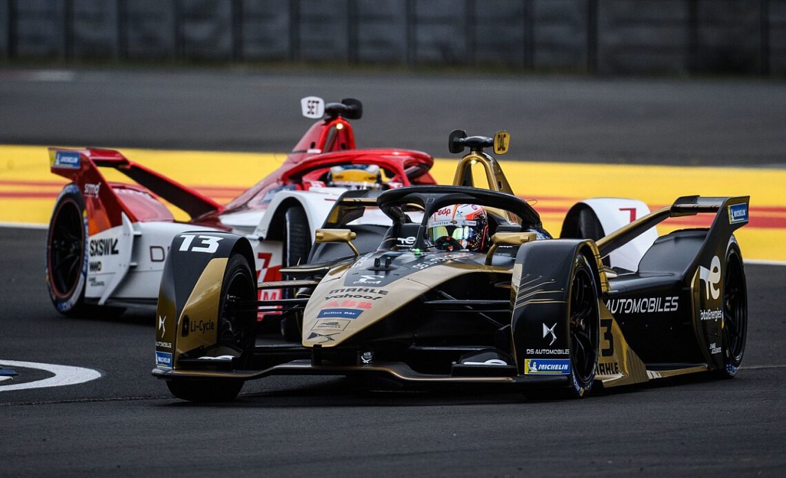 Da Costa pips Lotterer to top practice times