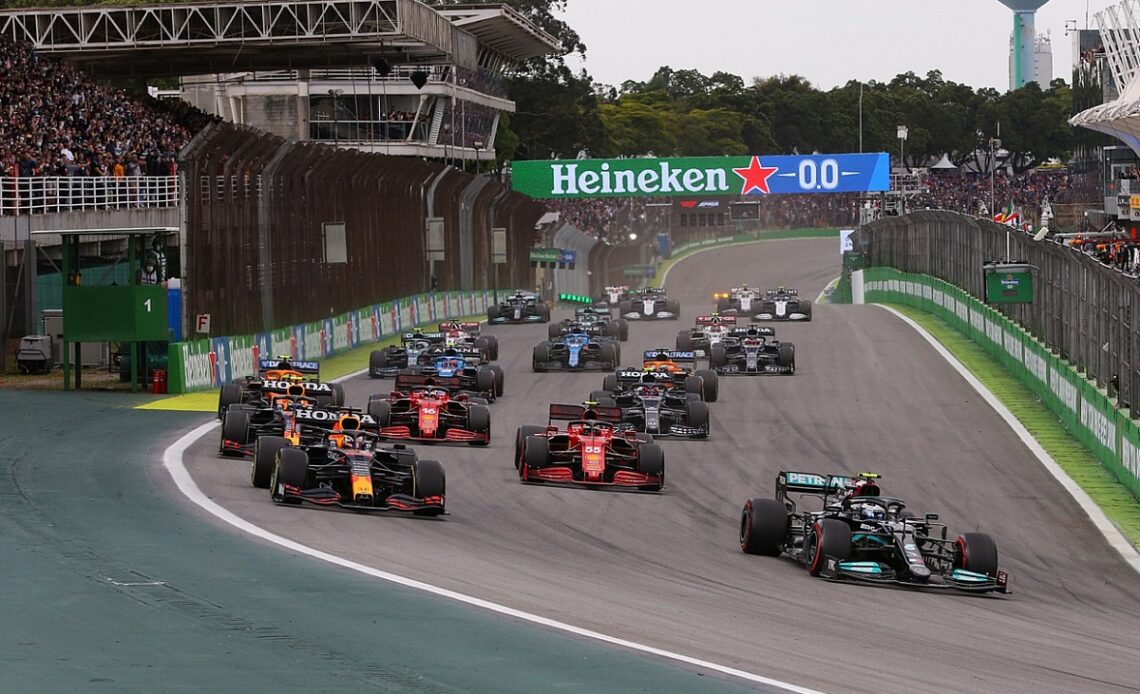 F1 offers compromise plan for three sprints in 2022