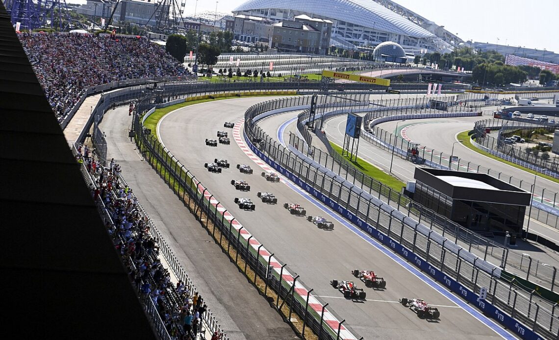F1 teams set for crisis meeting to discuss Russian GP