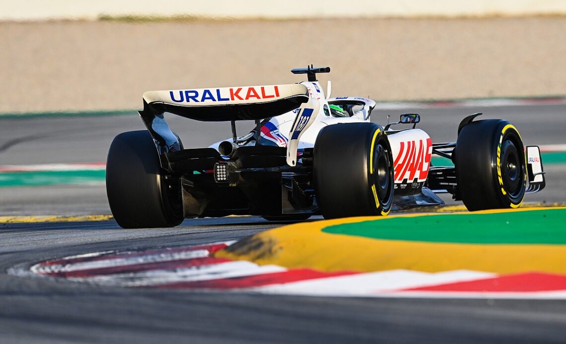 Haas to drop Uralkali branding for final day of F1 testing