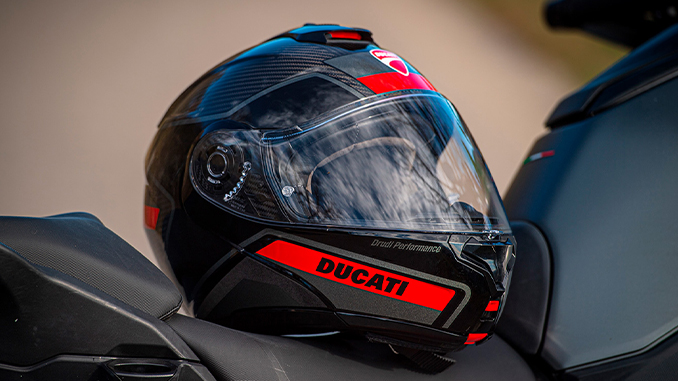 Horizon V2: the Ducati helmet for touring with an integrable intercom system