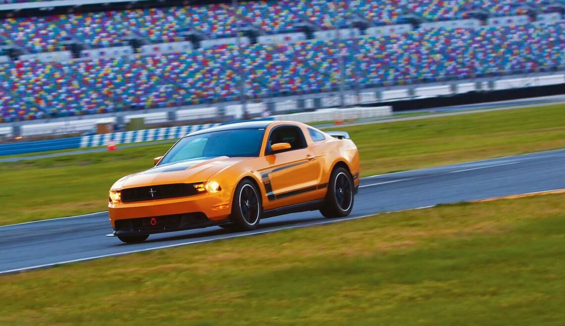 How to improve your skills and still have fun at your next track day | Articles