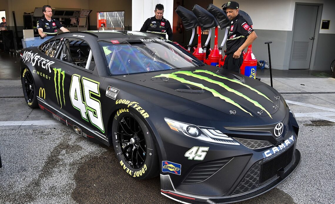 Kurt Busch faces pass-through penalty after three tech failures