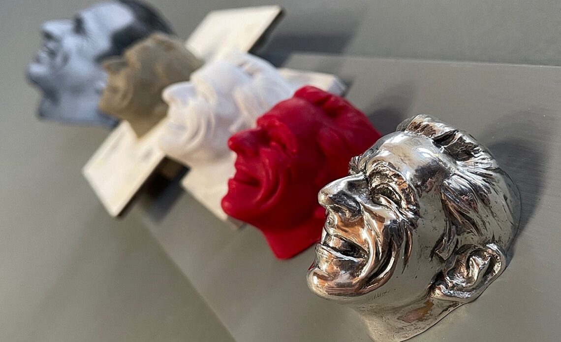 Castroneves reveals new image on the Borg-Warner Trophy