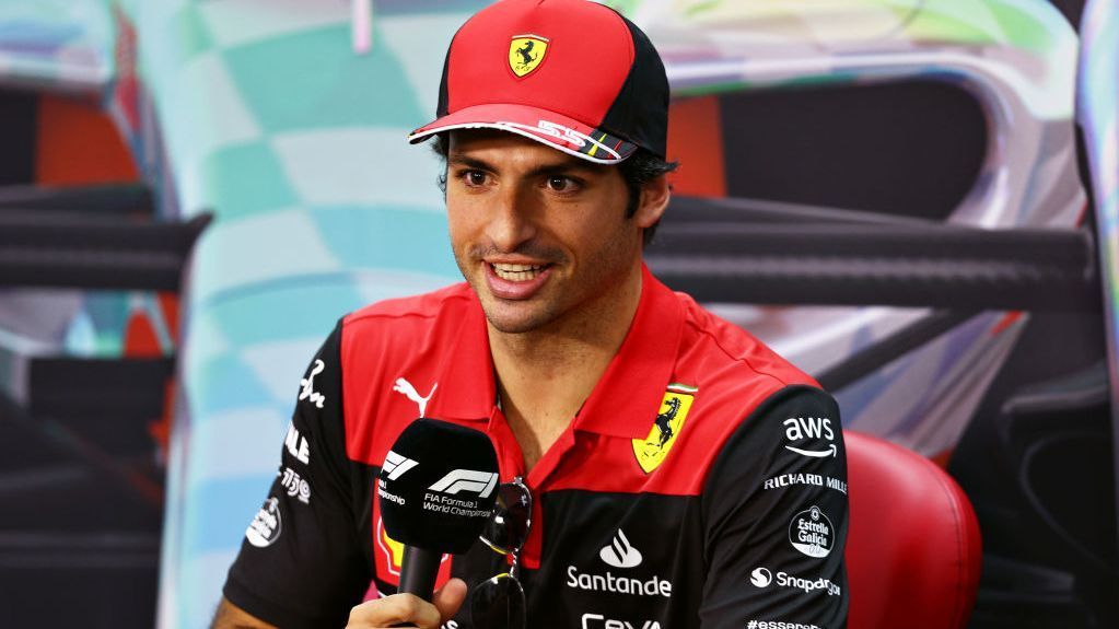 Ferrari's Carlos Sainz dismisses Lewis Hamilton's praise as 'typical' Mercedes games