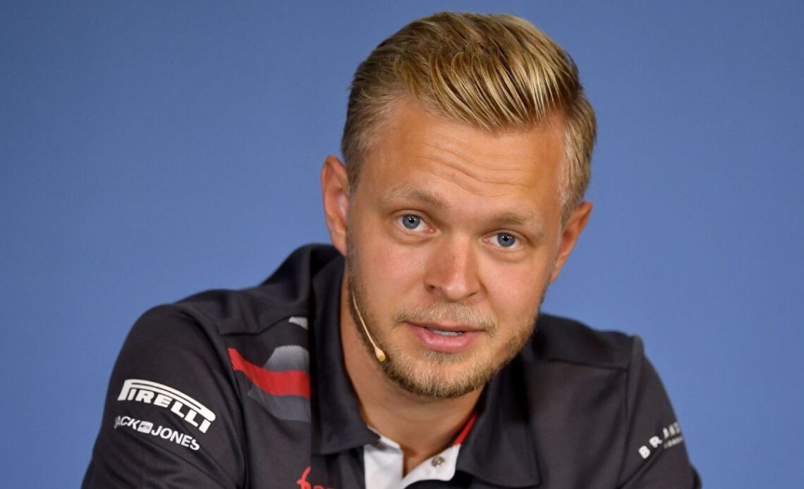 Kevin Magnussen completes shock F1 return with Haas