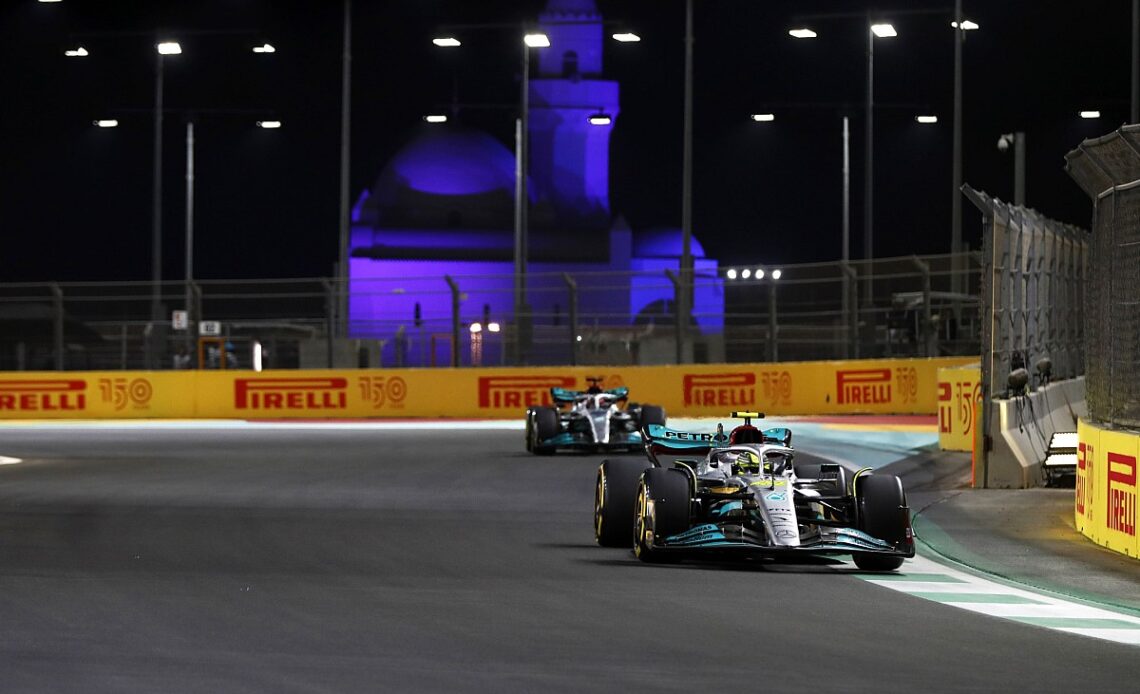 Mercedes F1 form right now "totally unacceptable"