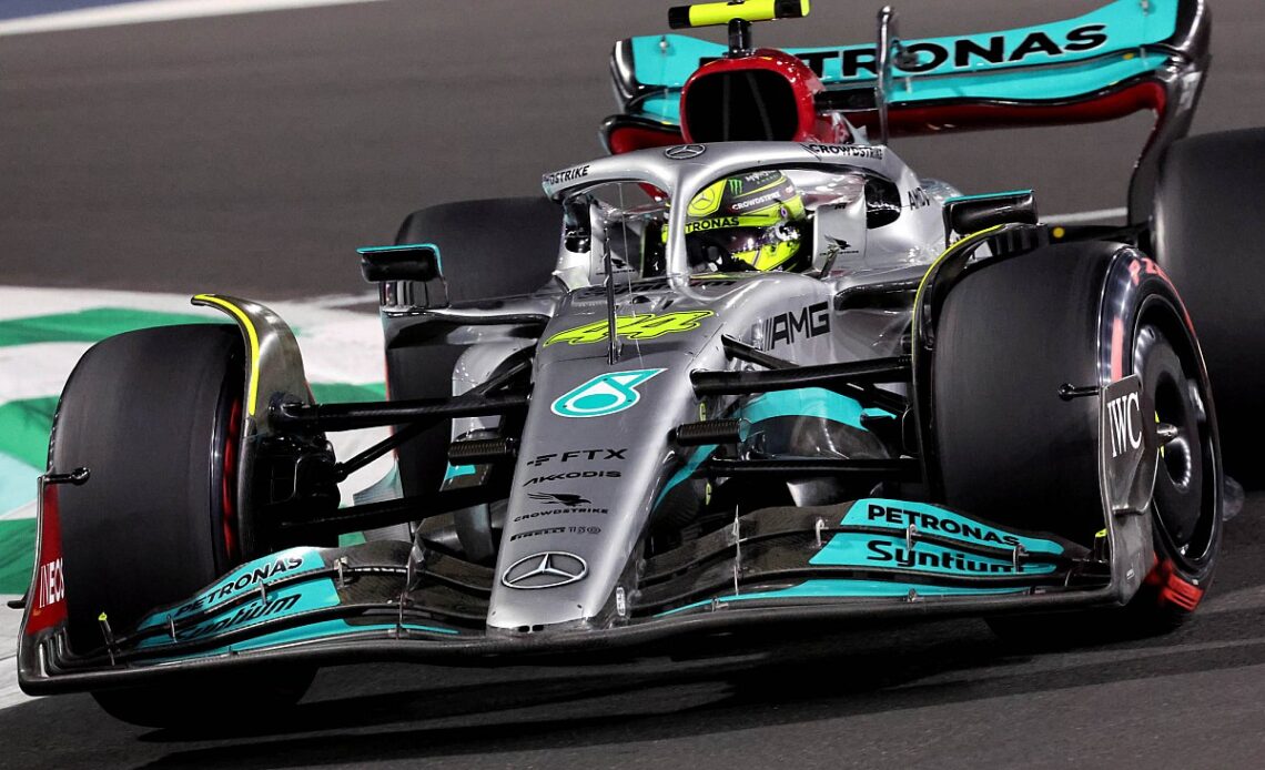 Mercedes set-up trials in Jeddah F1 practice didn't solve porposing