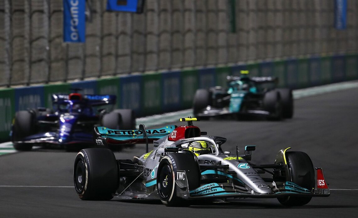 Painful Mercedes F1 form an "exercise in humility"