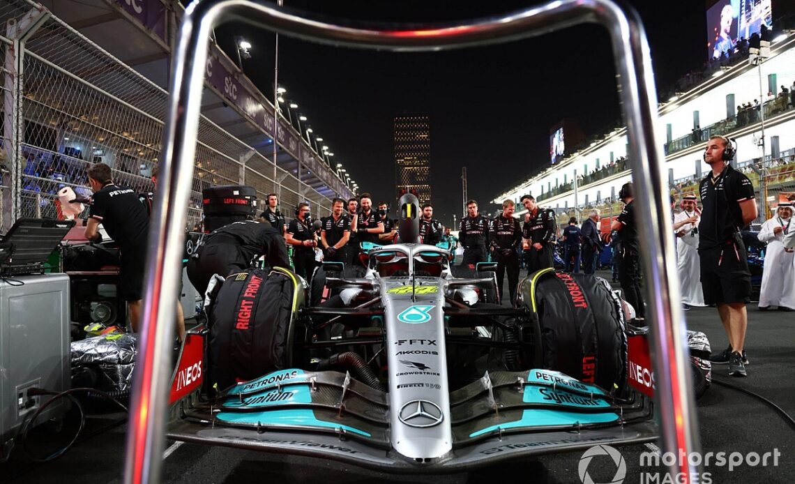 "Painful" Mercedes F1 form is an exercise in humility