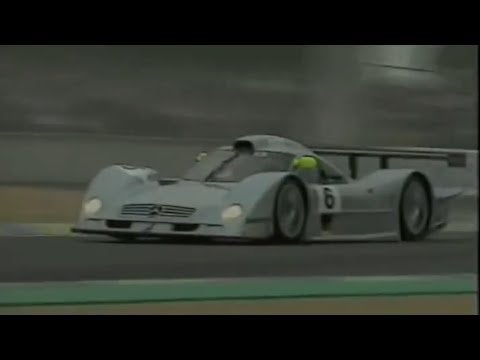 The Mercedes-Benz CLR in action at the 1999 24 Hours of Le Mans, great sounding V8