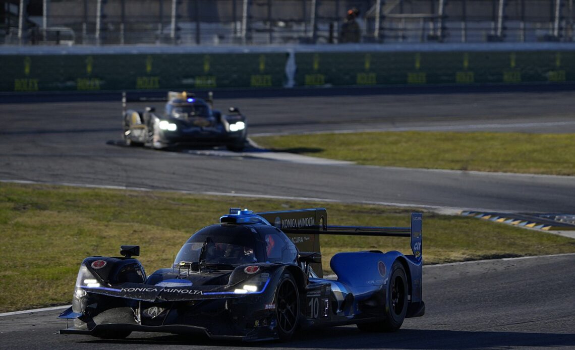 WTR takes early lead, double whammy for Ganassi