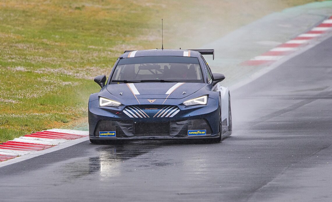 Ekstrom partners with Cupra to compete in ETCR with his own team