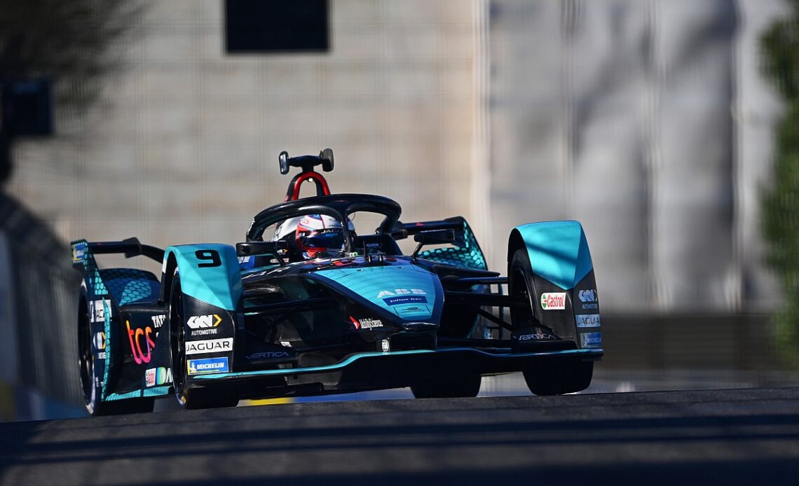 Evans makes it two wins in a row for Jaguar