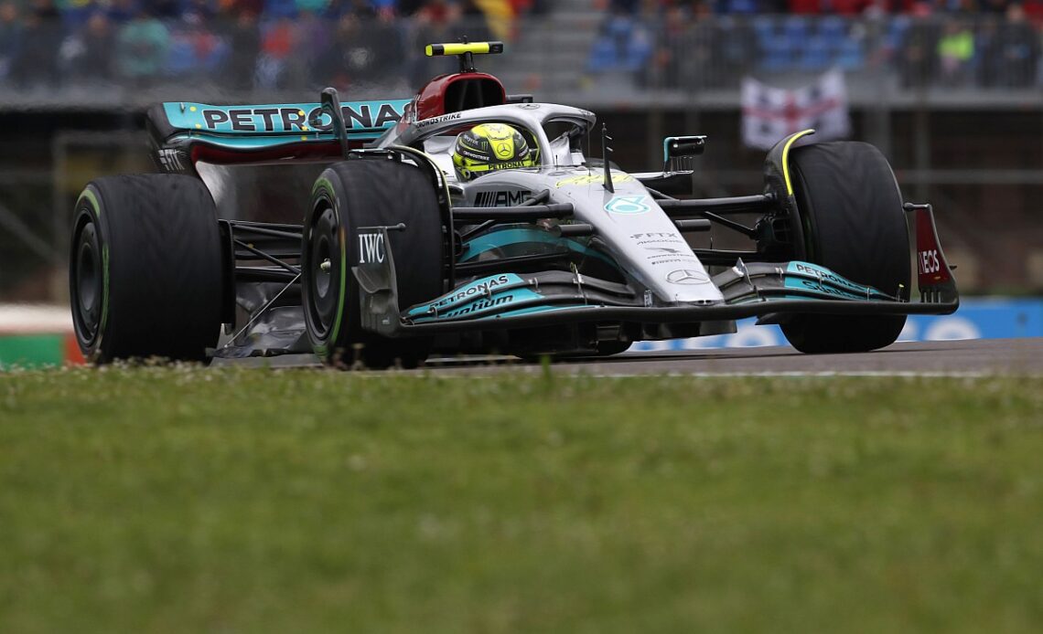 How Mercedes is chasing “painful” F1 issues that are slowing Hamilton