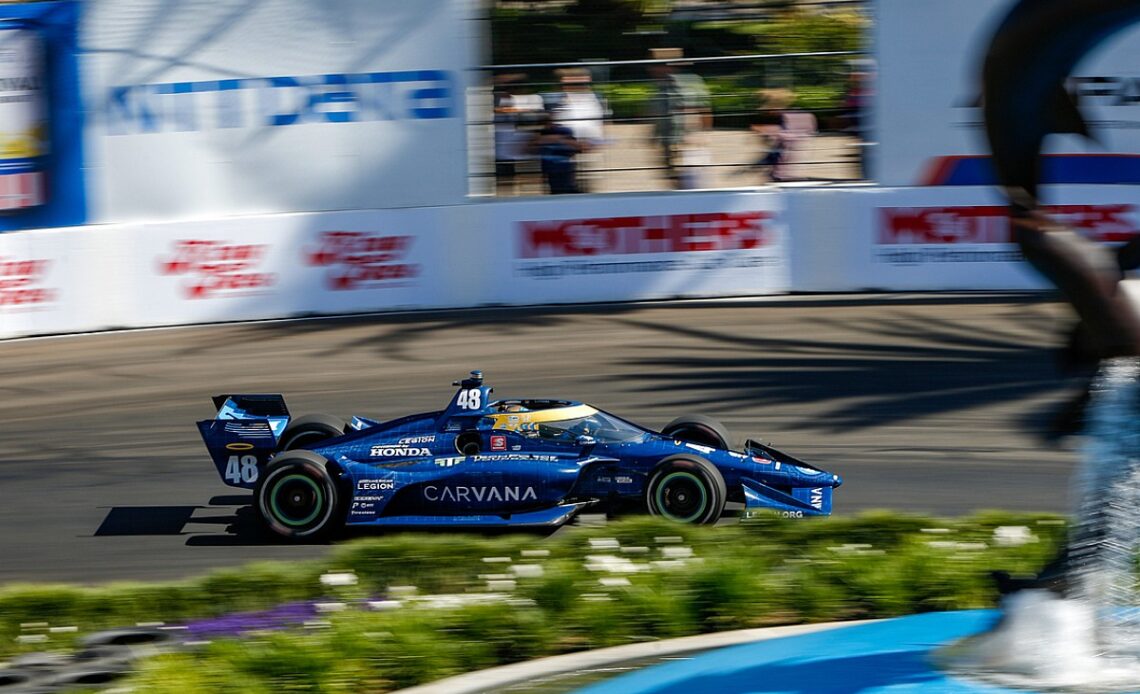 Johnson gets wrist evaluated after Long Beach IndyCar practice crash