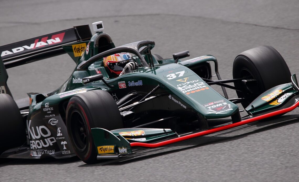 Miyata leads Makino in Friday practice