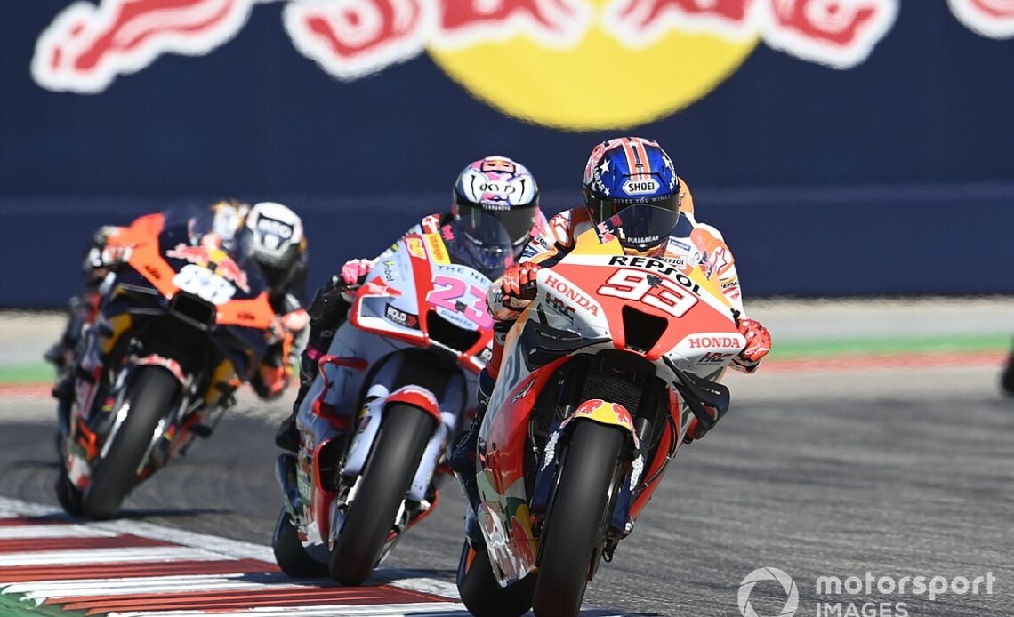 MotoGP riders slam "embarrassing" traffic in COTA qualifying