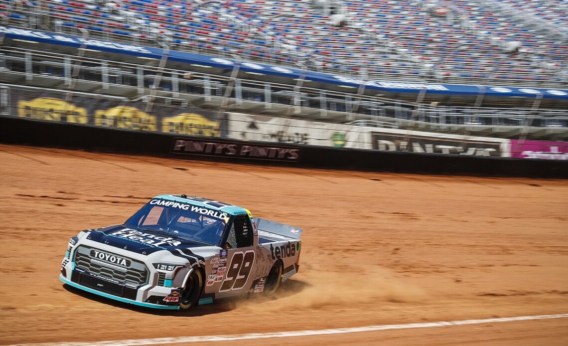NASCAR Truck Bristol Dirt results: Rhodes takes victory