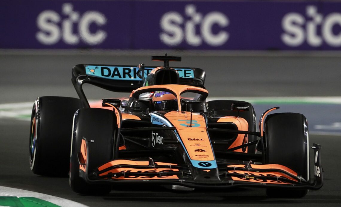 Ricciardo braced for long F1 slog before McLaren back on form