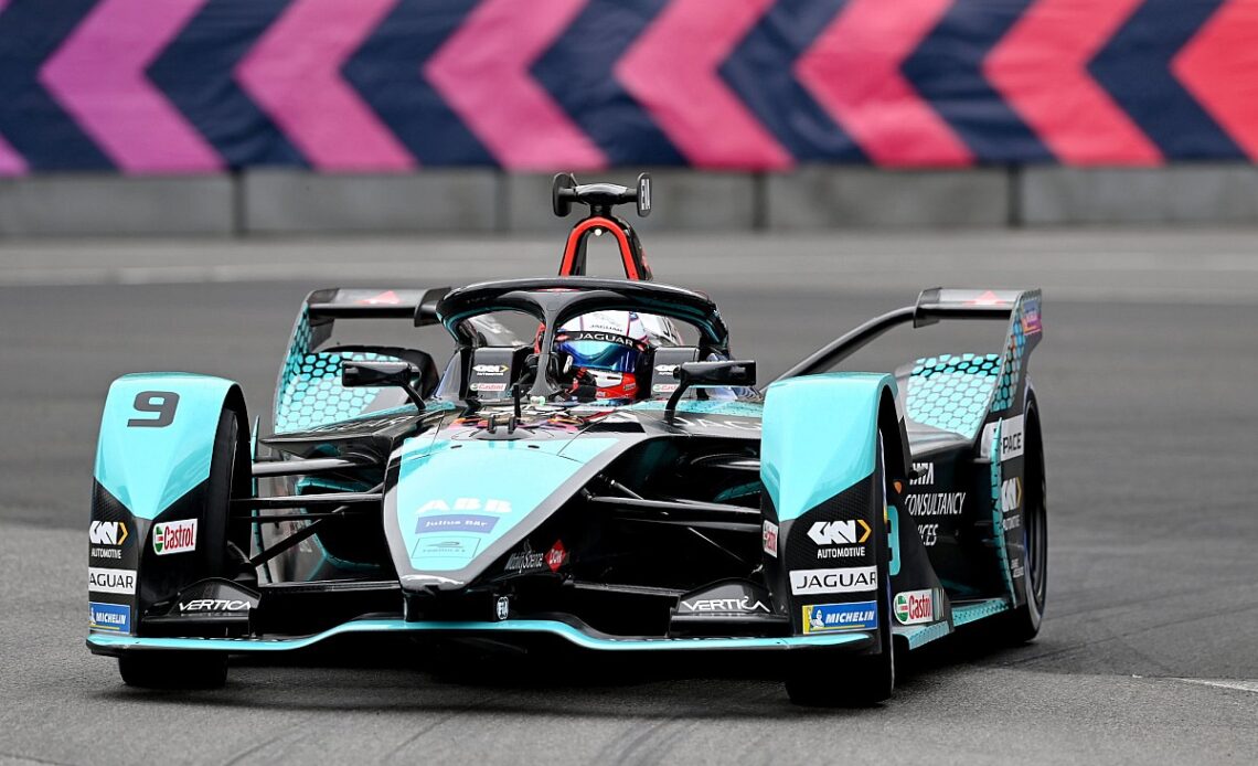 Rome E-Prix winner Evans' slower penultimate lap "to eliminate risk"