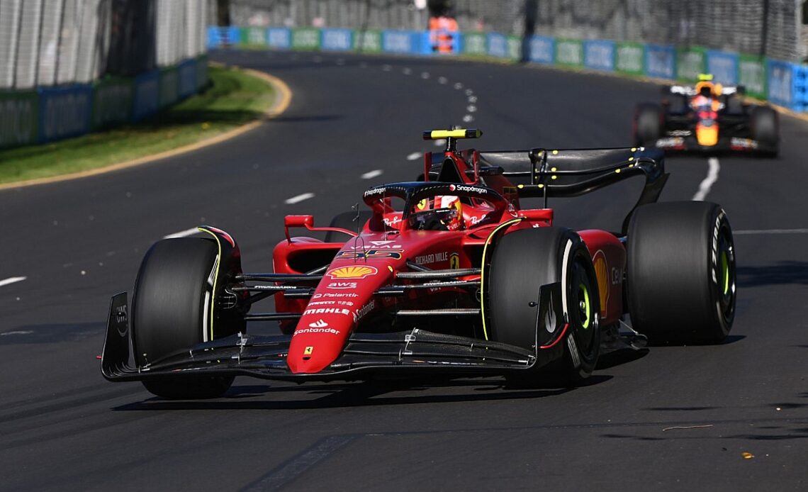 Sainz fastest as Ferrari lead Red Bull in FP1