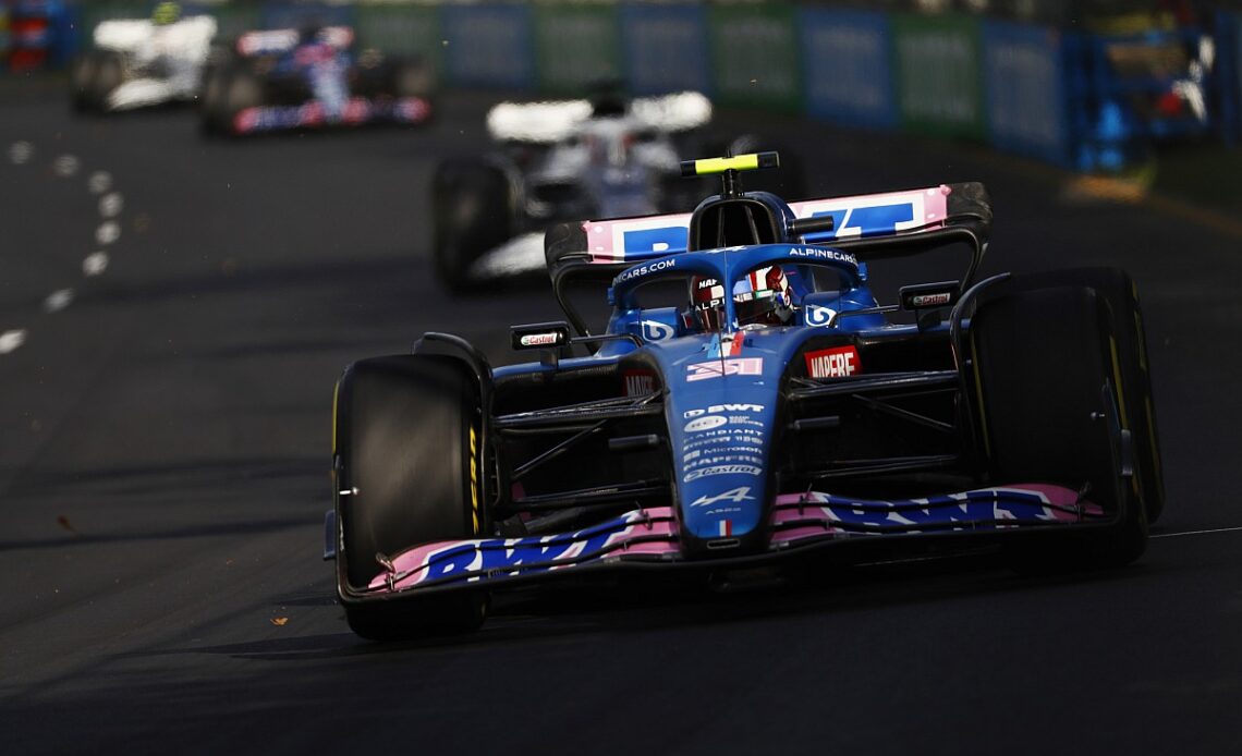 Set-up direction to blame for not matching Alonso in Australia