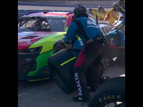 Sparks! William Byron's crew has issues on pit road | #shorts