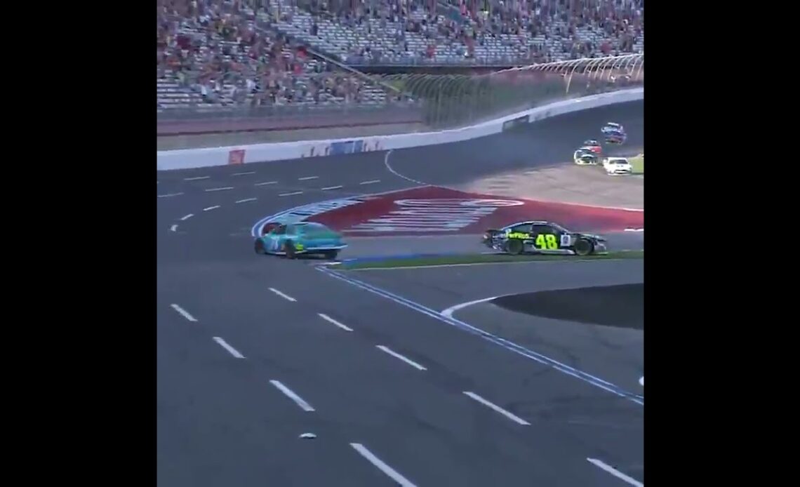 This 2018 Roval finish is still UNREAL! 😯 | #shorts | NASCAR