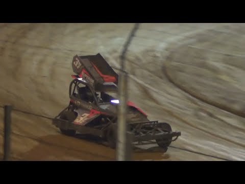 V8 dirt racing in New Zealand, listen to that growling Toyota 1UZ V8