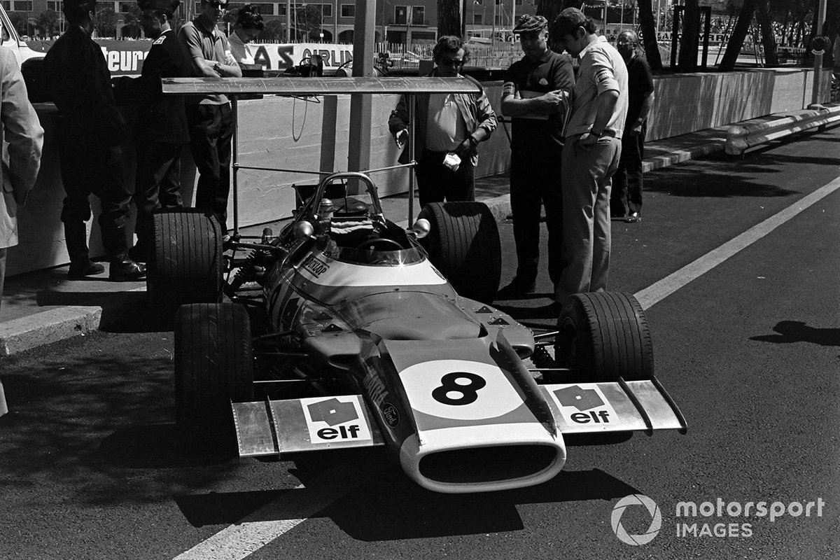 Jean-Pierre Beltoise's Matra MS80 Ford. 