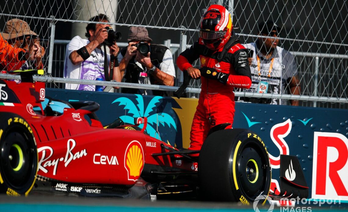 Carlos Sainz crashed his Ferrari F1-75 in practice for Miami GP