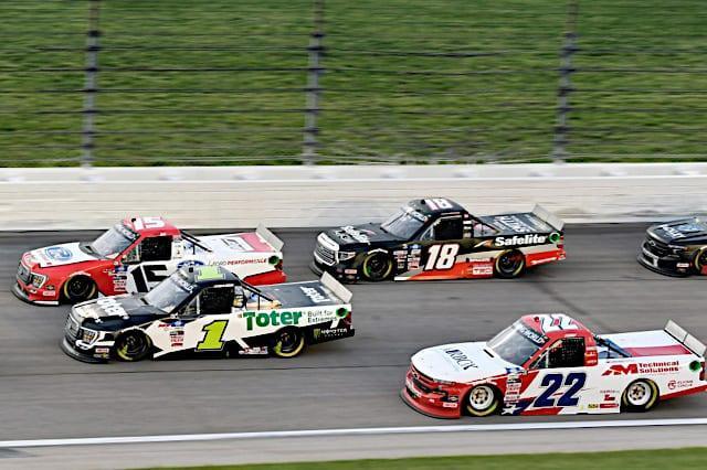 2021 Trucks Kansas Pack Racing Hailie Deegan, No. 1 David Gilliland Racing Ford, and Tanner Gray, No. 15 David Gilliland Racing Ford (Credit: NKP)