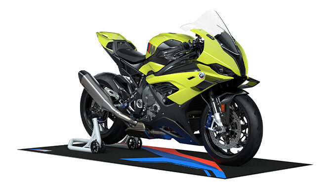 BMW Motorrad presents the BMW M 1000 RR as the anniversary model M RR 50 Years M.
