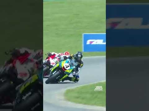 Close #Motorcycle Racing: Josh Hayes & Josh Herrin #motorsport #shorts