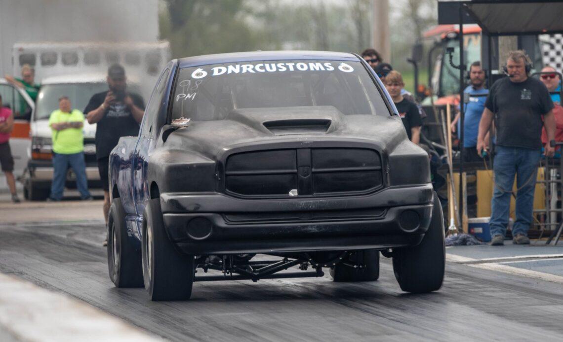 Derek Rose And DNR Customs Absolutely Crushes 4x4 Diesel Record