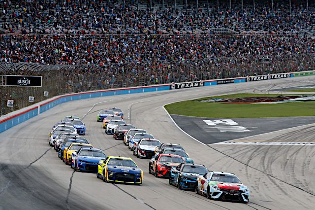 A pack of cars in the 2022 NASCAR All-Star Race. Photo: NKP
