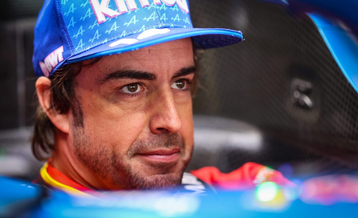 Fernando Alonso Salvages Points, Finishes P9 After Grid Penalty