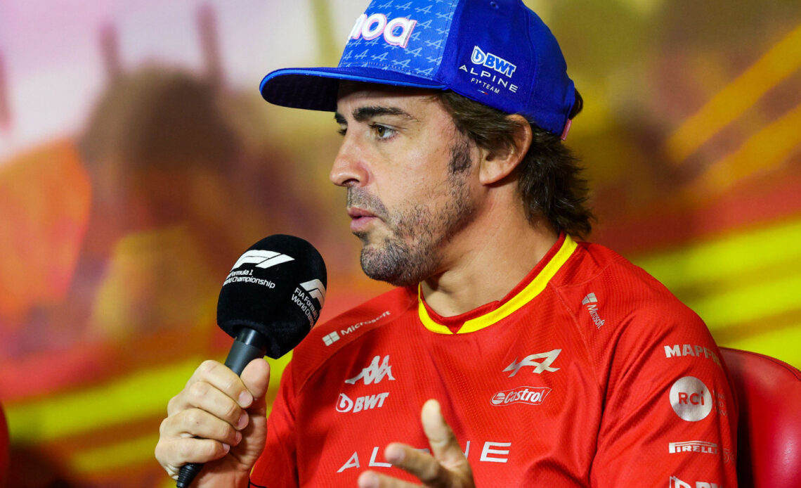 Fernando Alonso hits out at "incompetent" and "unprofessional" F1 stewards