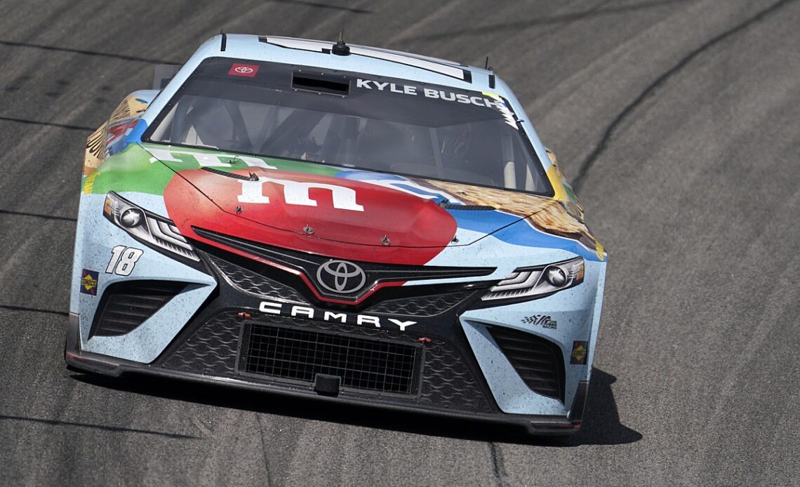 Kyle Busch beats Ryan Blaney for NASCAR All-Star Race pole