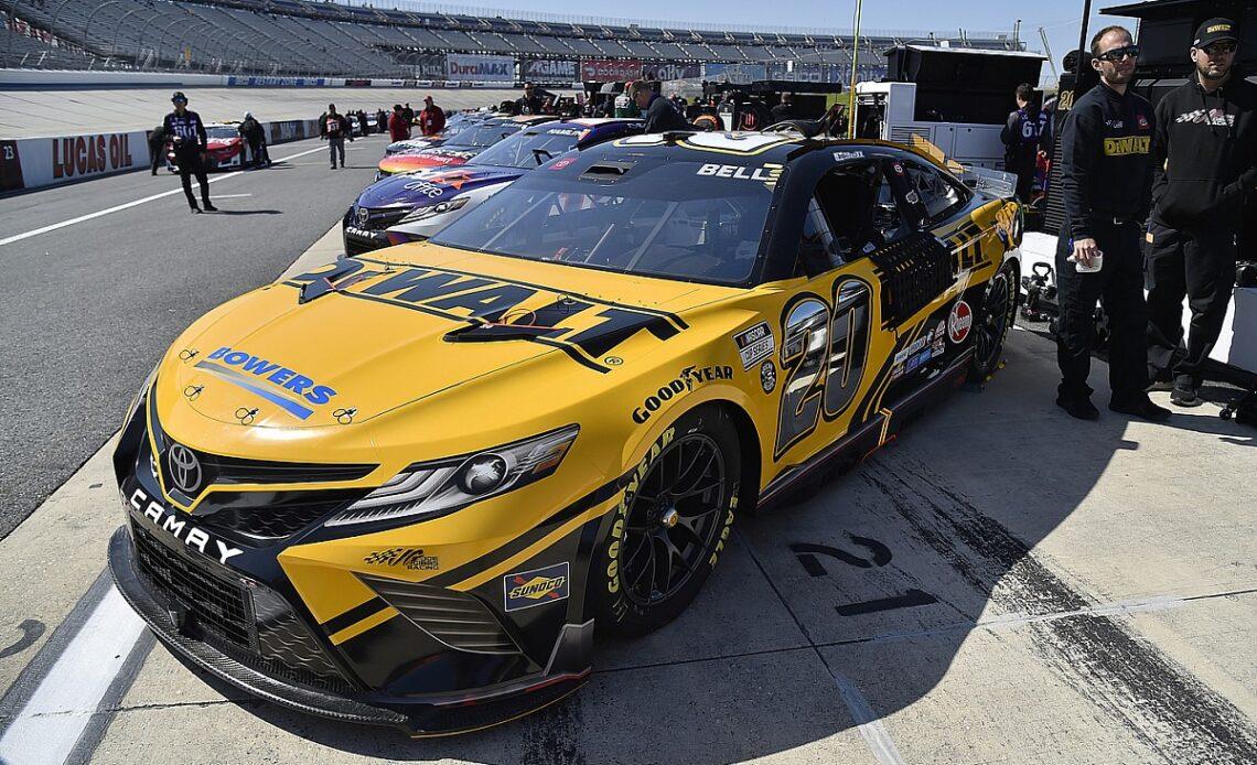 NASCAR Cup Kansas qualifying results: Bell on pole