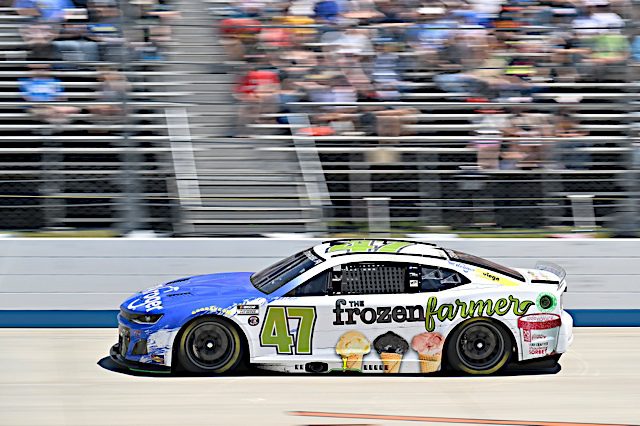 Ricky Stenhouse Jr. Rediscovers His Zone At Dover