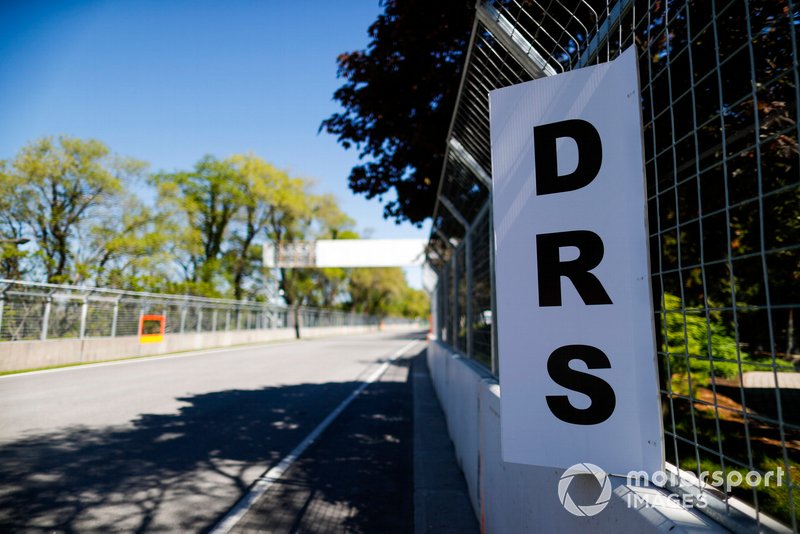 A DRS sign and circuit detail