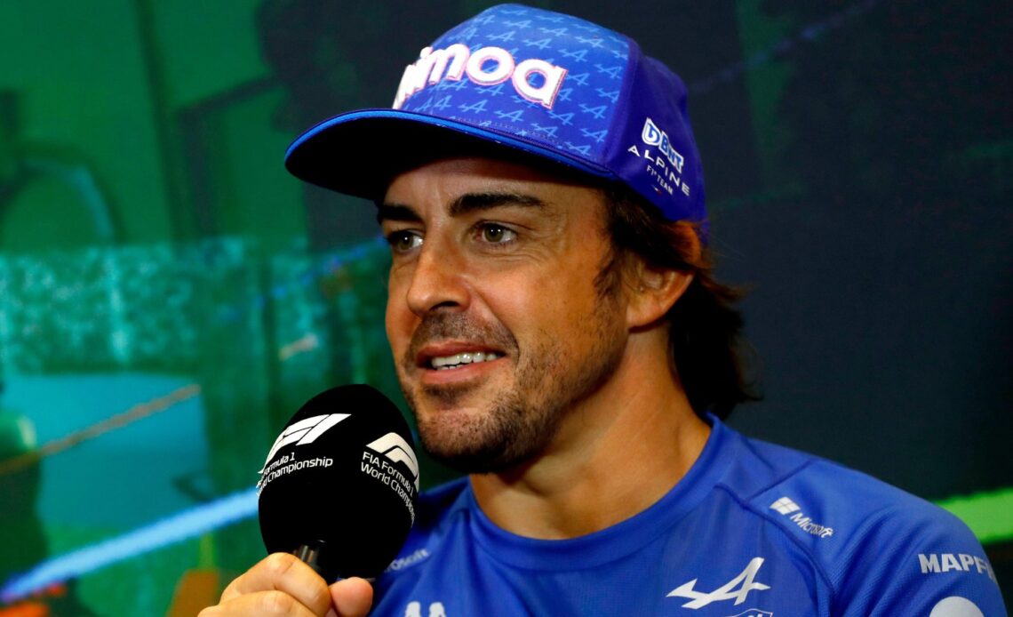 Fernando Alonso dismisses Alex Albon’s ‘ridiculous’ qualy claims