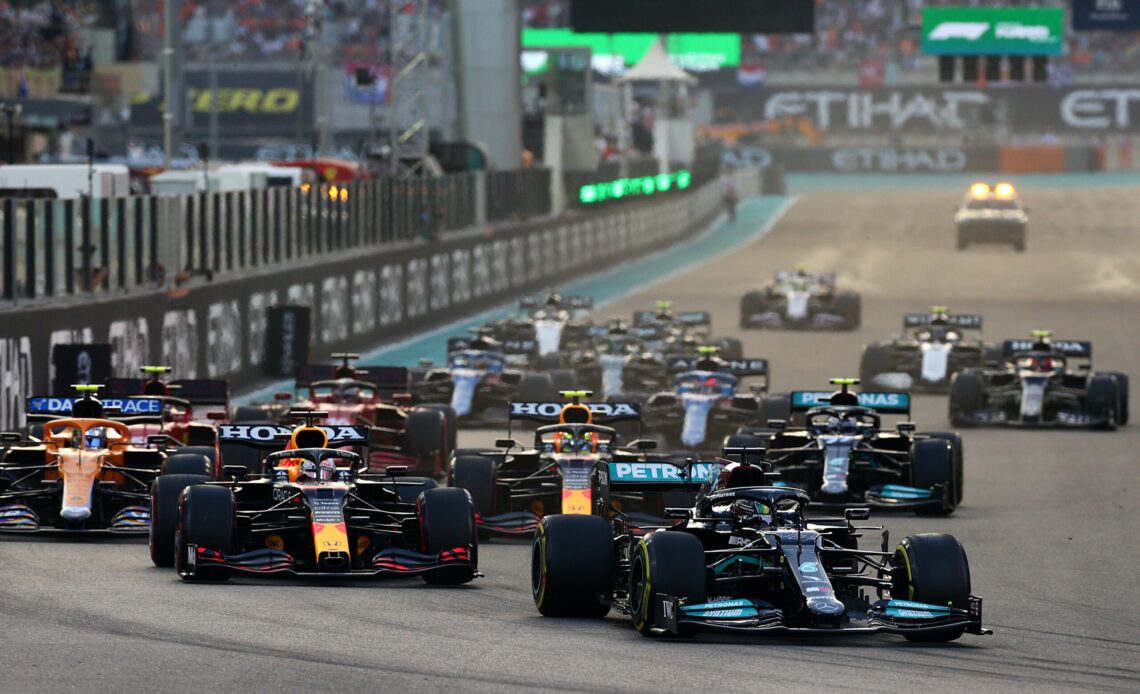 2021 Abu Dhabi Formula 1 Lewis Hamilton start overtakes Verstappen Peter Fox Getty