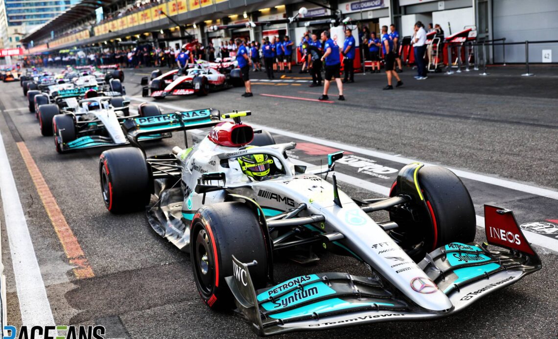 Lewis Hamilton, Mercedes, Baku Street Circuit, 2022