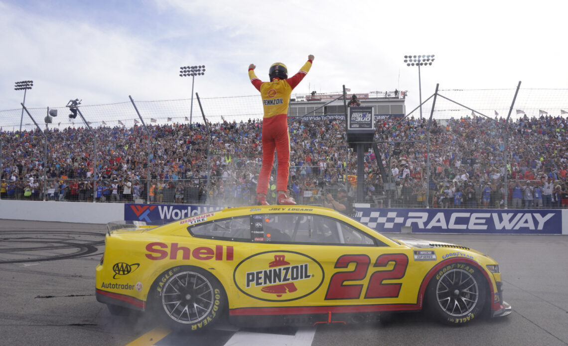 Joey Logano Outduels Kyle Busch in Overtime in Debut Race at Gateway – Motorsports Tribune